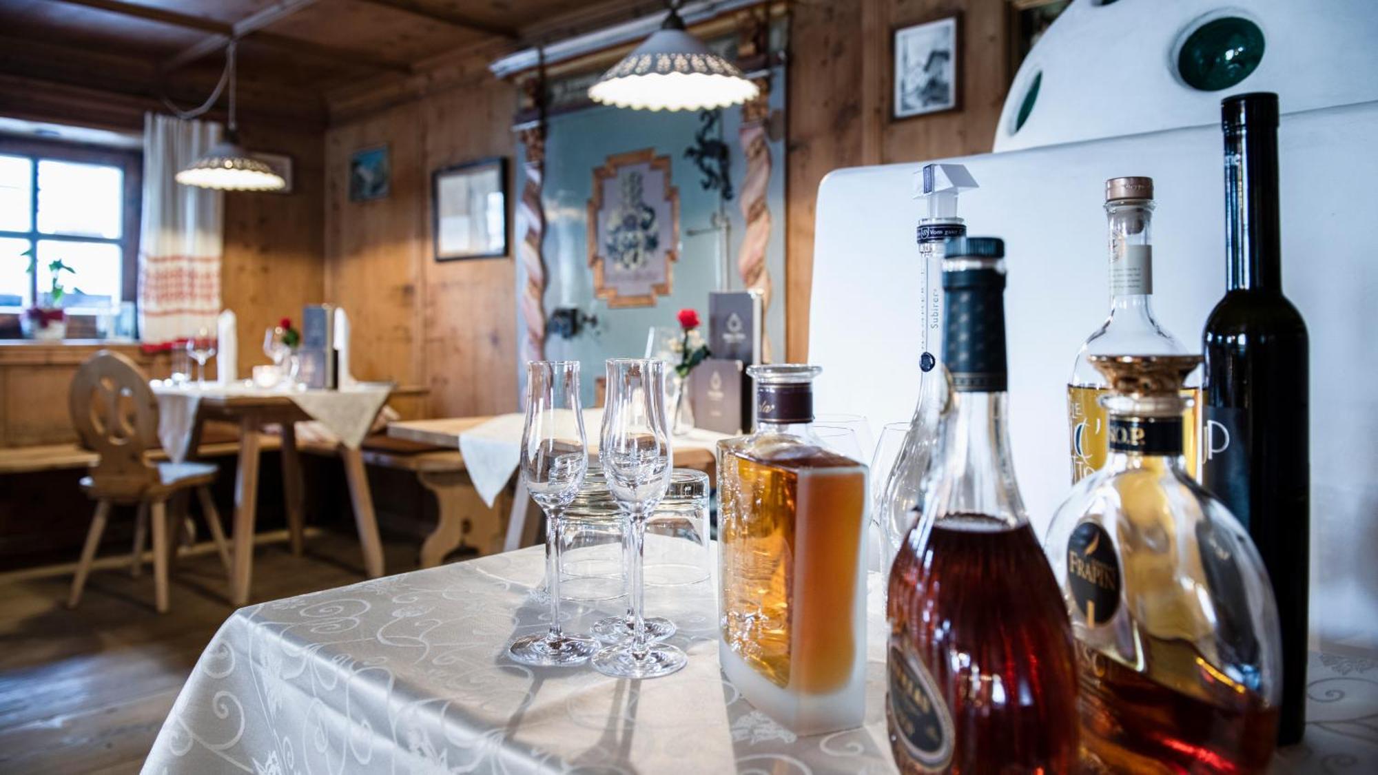 Hotel Goldener Adler - Im Sommer Silvretta Card Premium Inkludiert Ischgl Esterno foto