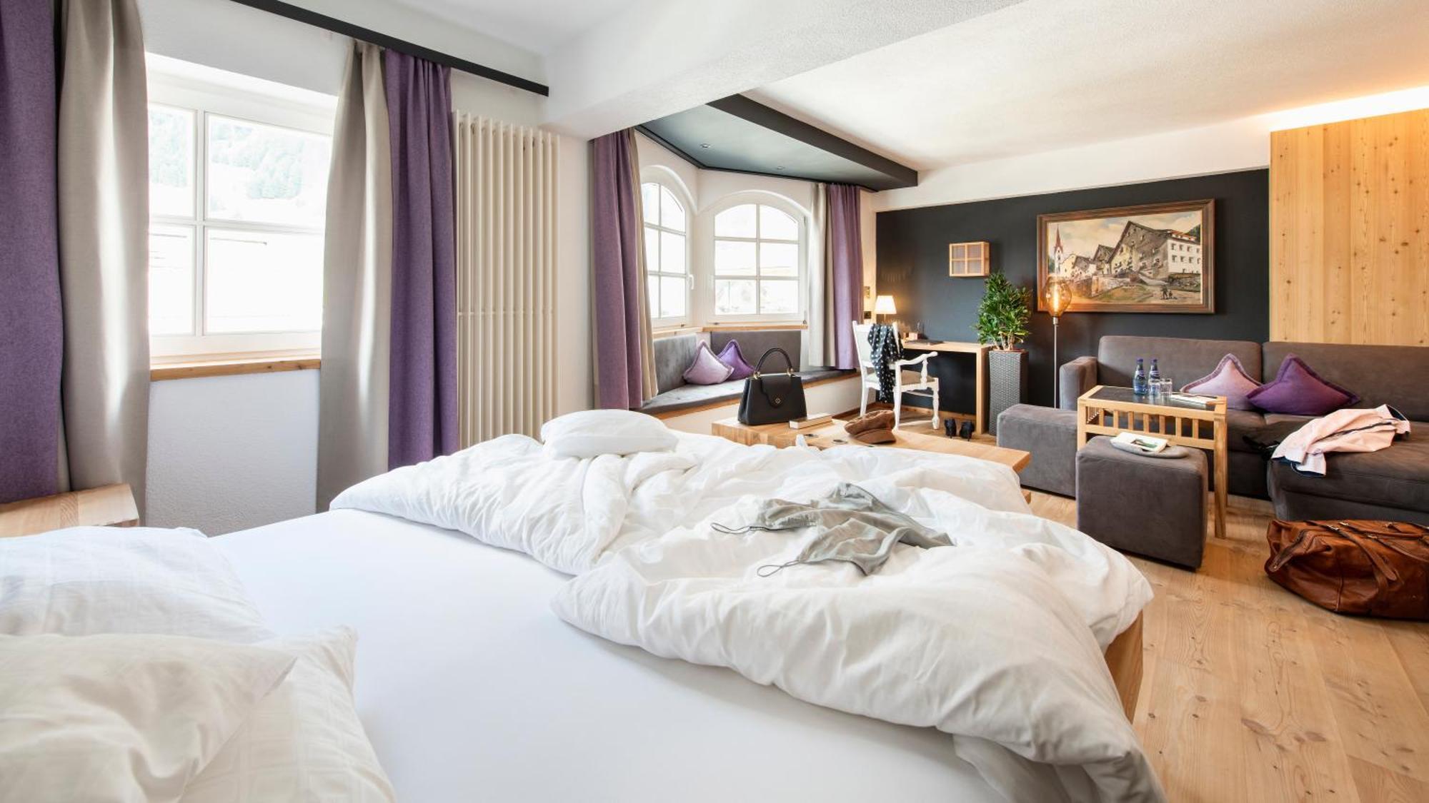 Hotel Goldener Adler - Im Sommer Silvretta Card Premium Inkludiert Ischgl Esterno foto