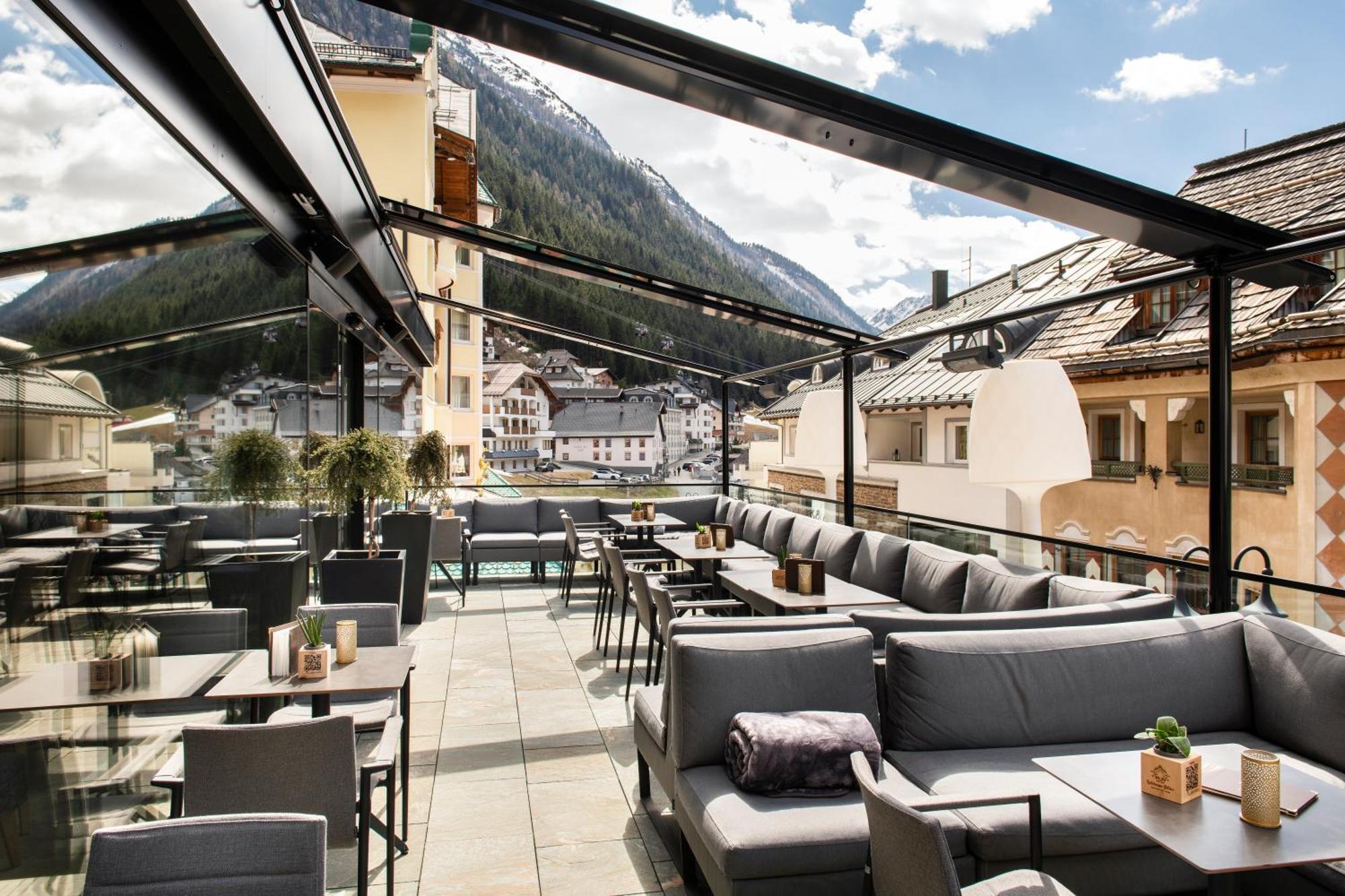 Hotel Goldener Adler - Im Sommer Silvretta Card Premium Inkludiert Ischgl Esterno foto