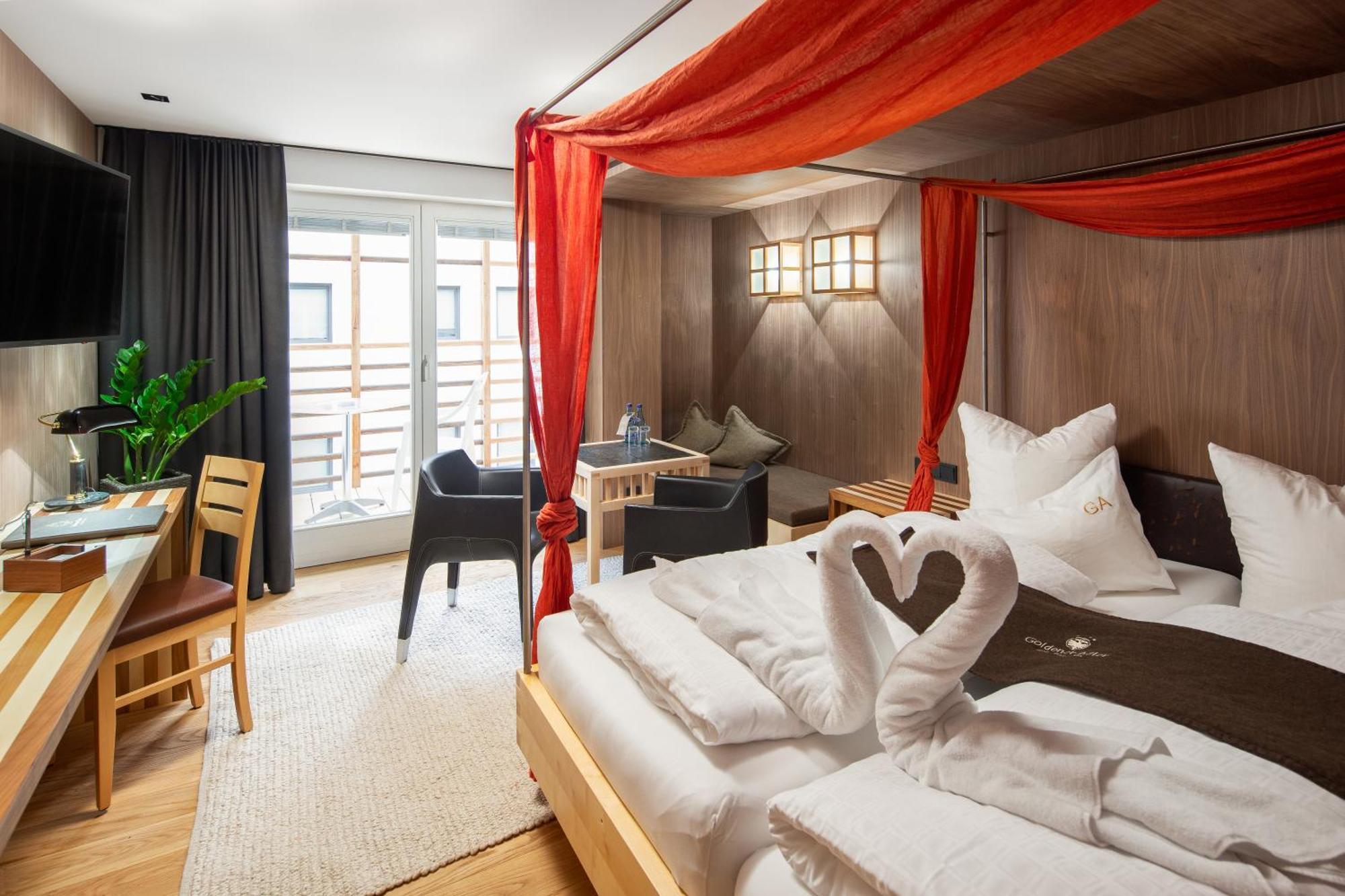 Hotel Goldener Adler - Im Sommer Silvretta Card Premium Inkludiert Ischgl Esterno foto