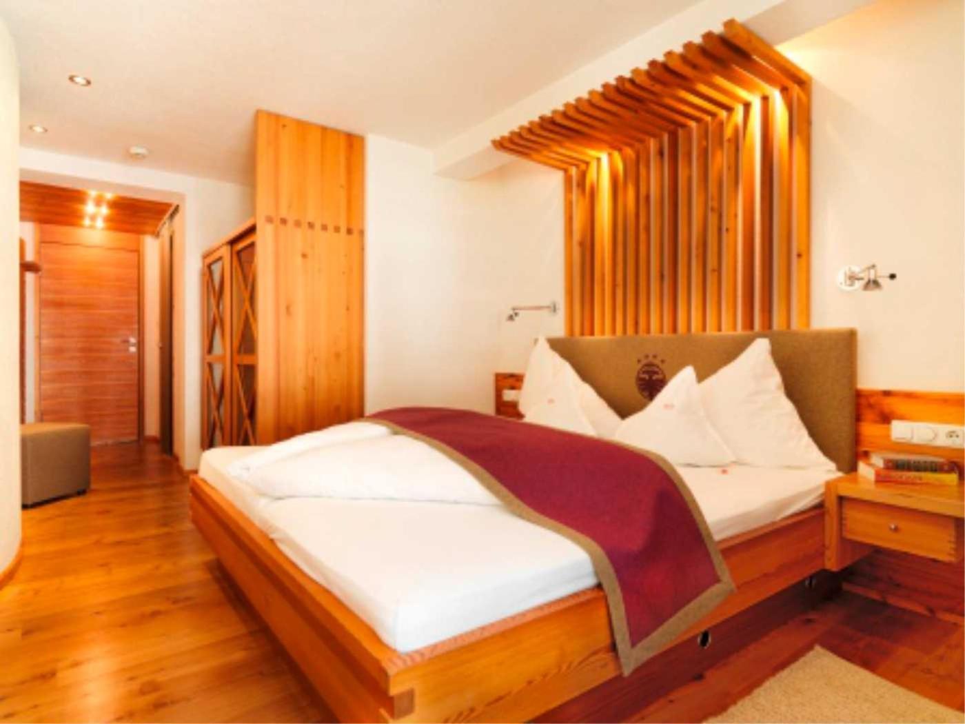 Hotel Goldener Adler - Im Sommer Silvretta Card Premium Inkludiert Ischgl Esterno foto
