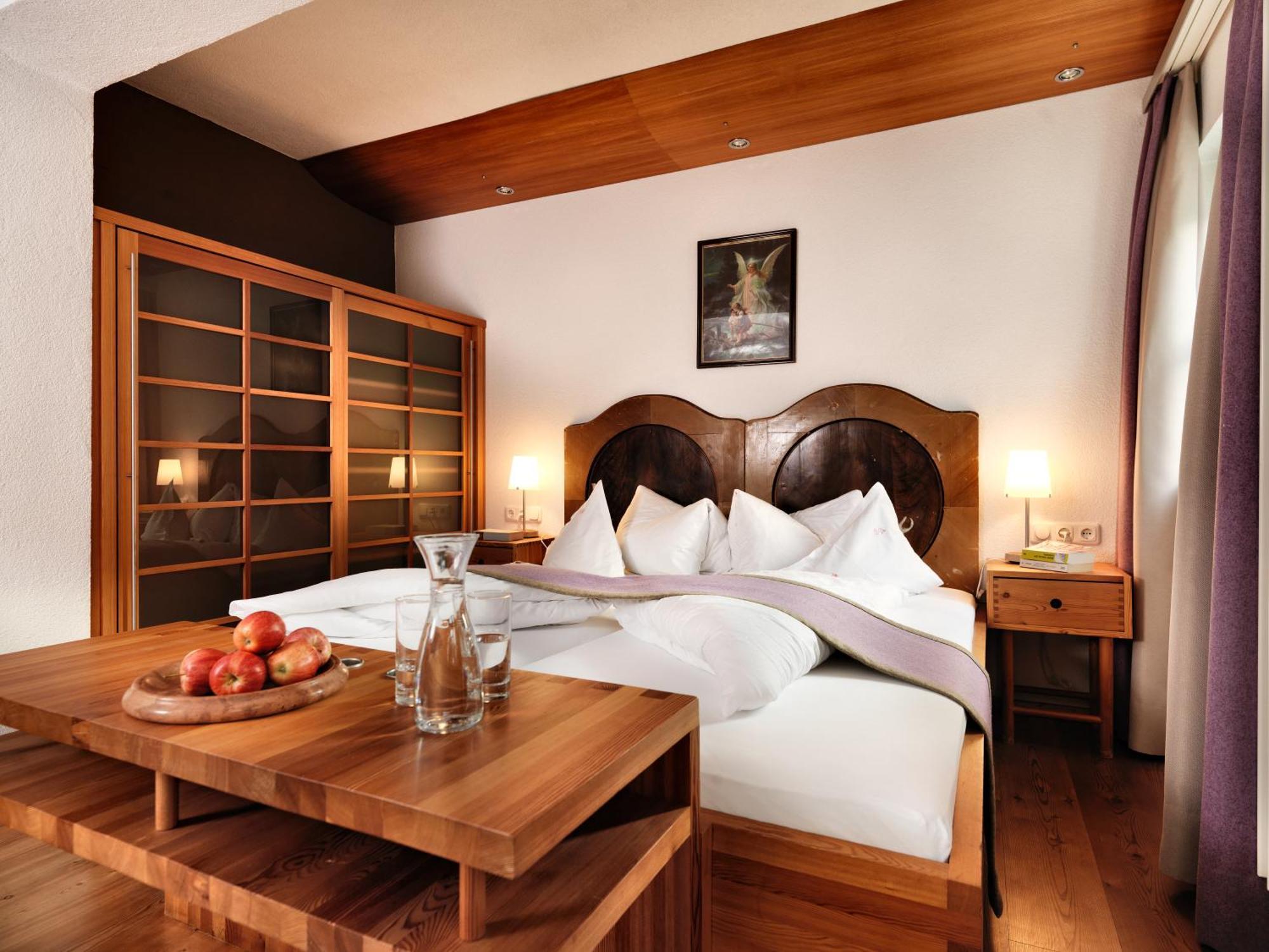 Hotel Goldener Adler - Im Sommer Silvretta Card Premium Inkludiert Ischgl Esterno foto